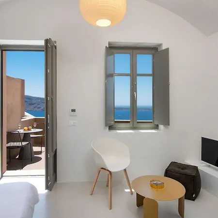 Old Castle Villa Oia (Santorini)