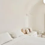 Villa Old Castle Oia (Santorini)