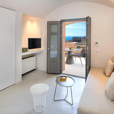 Old Castle Villa Oia